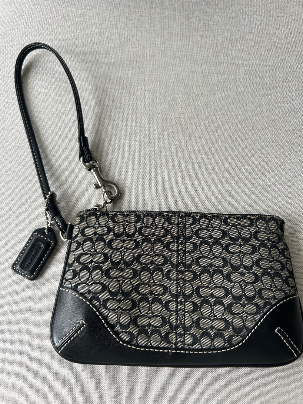 Coach Vintage Signature Canvas Black Wristlet